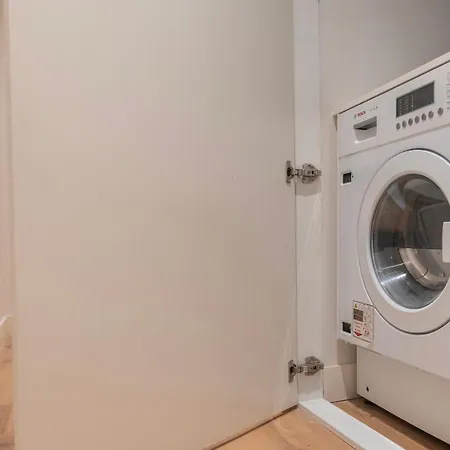 Jardins Da Gloria Stylish Living By Lovelystay Apartment Lisbon